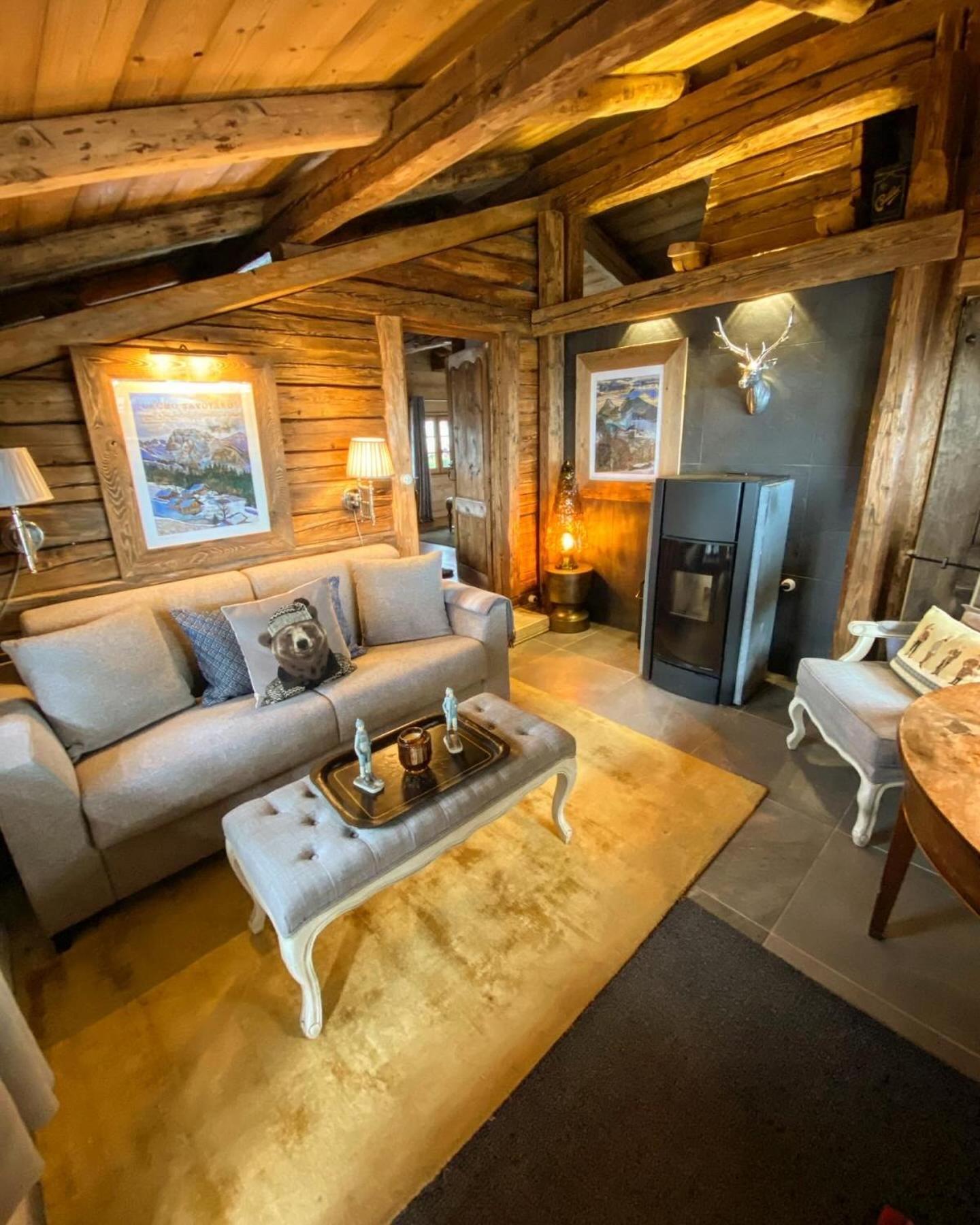 La Ferme Des Vonezins Hotell Thônes Exteriör bild