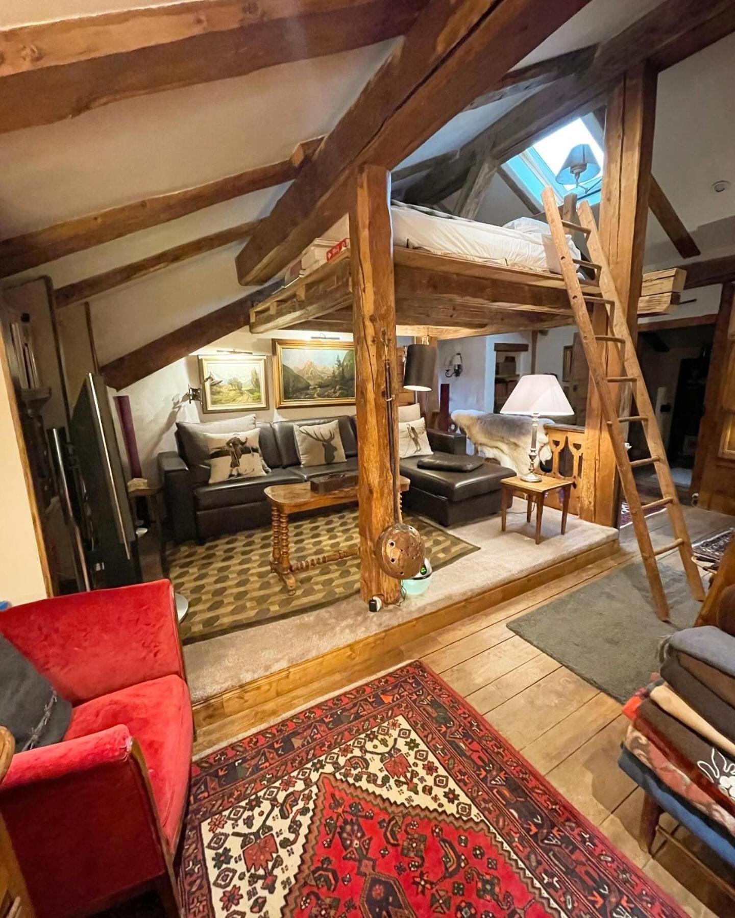 La Ferme Des Vonezins Hotell Thônes Exteriör bild