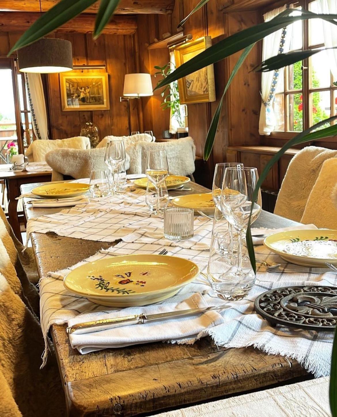 La Ferme Des Vonezins Hotell Thônes Exteriör bild