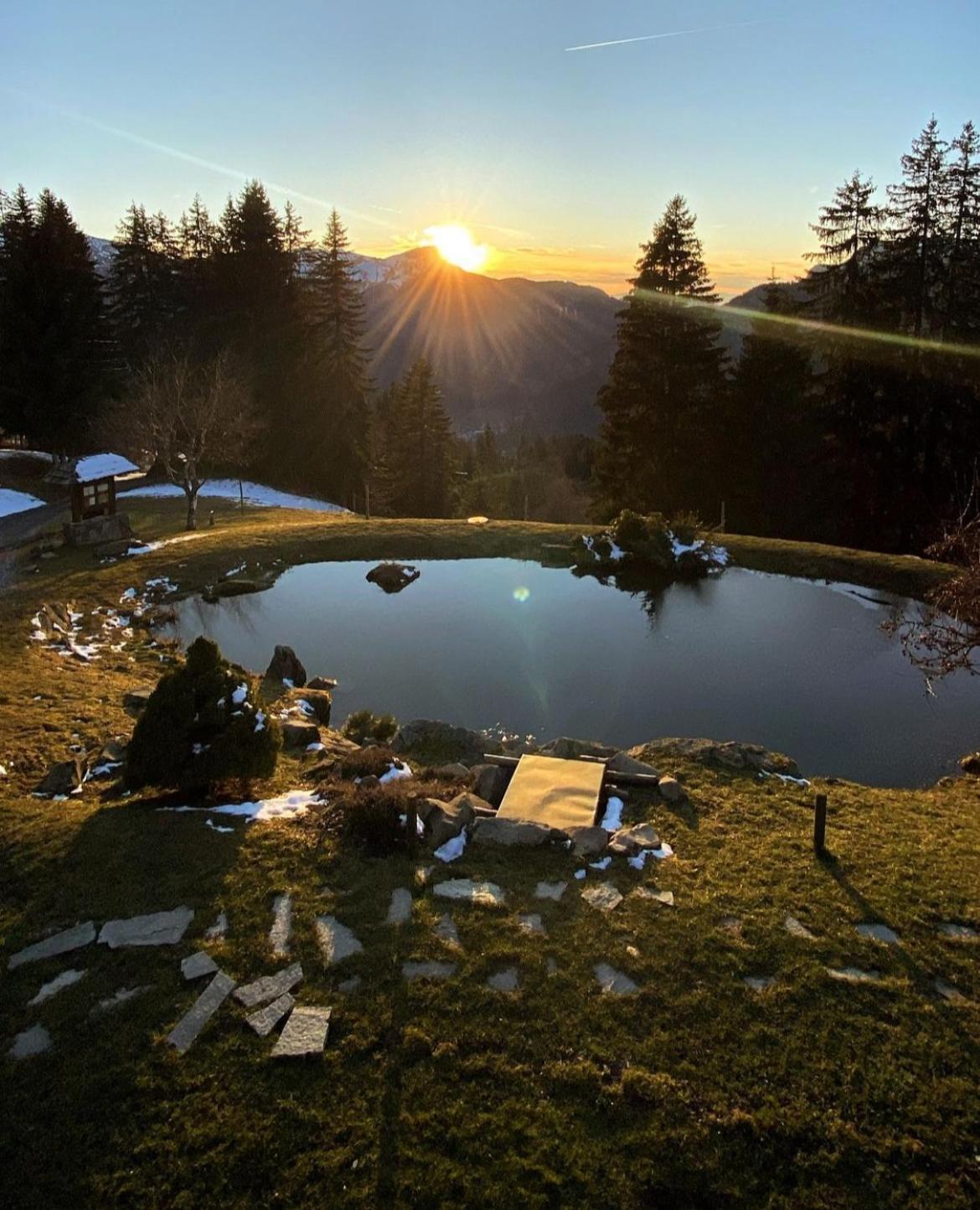 La Ferme Des Vonezins Hotell Thônes Exteriör bild